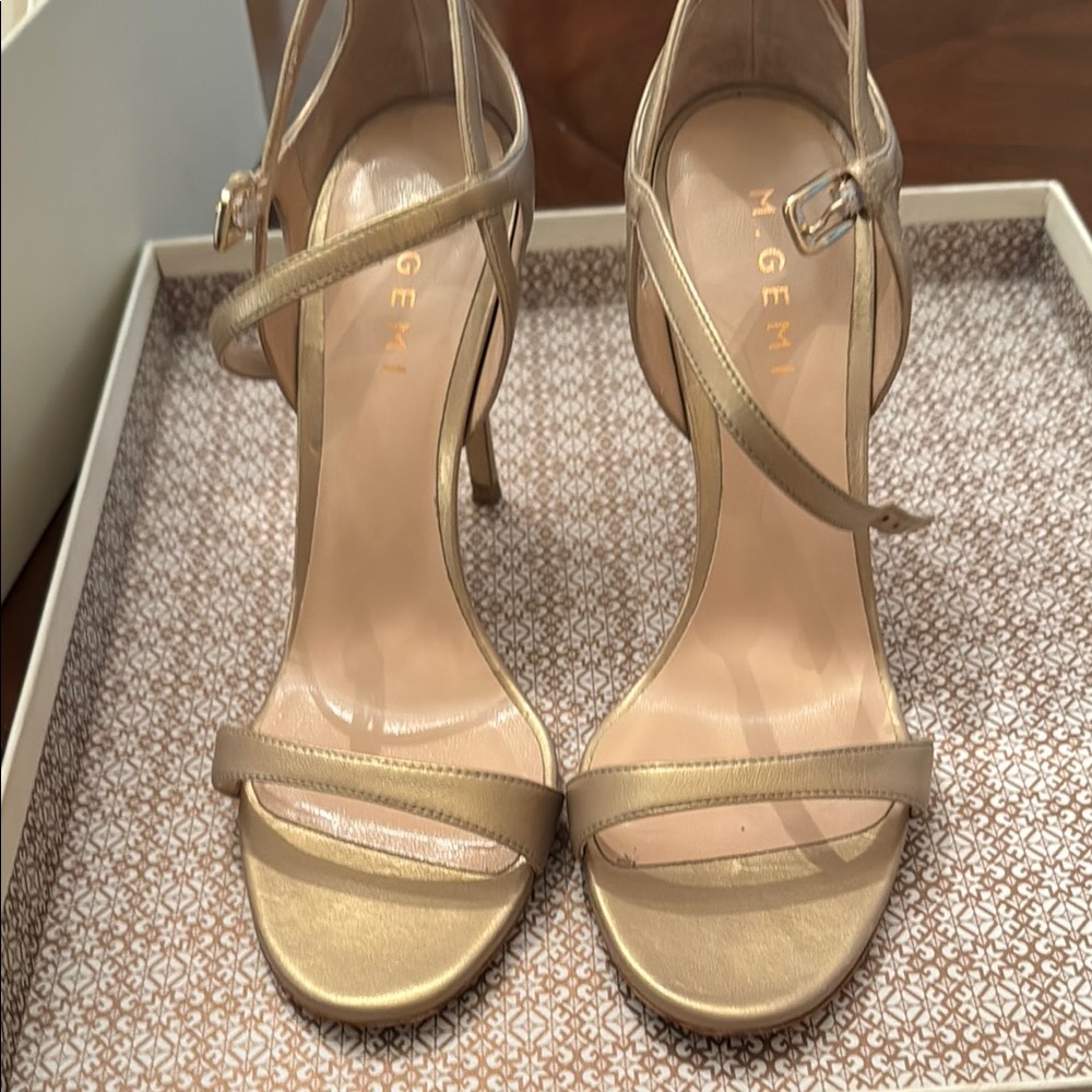 M. Gemi Gold Heels Elegant Strappy Design